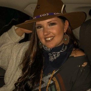 Meet your Posher, Savannah